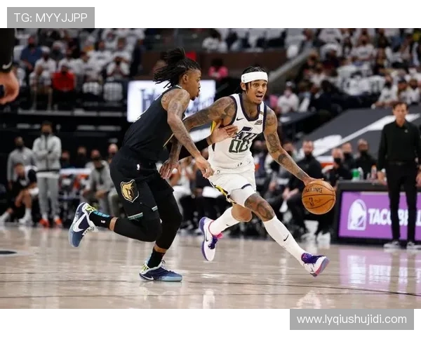 乔丹克拉克森的篮球之路与个人成长故事探讨